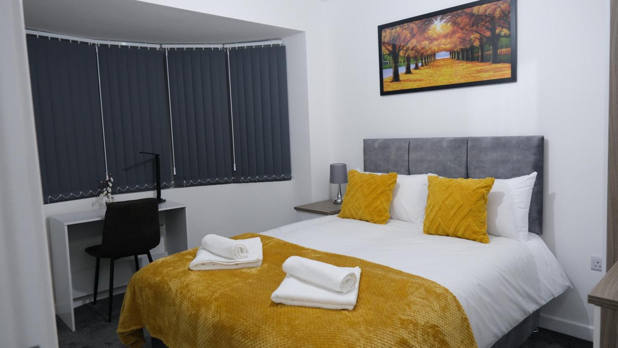 Modernized Three Bedroom House Near City Stadium, Attractions, City Centre - Sky N Netflix - Convenient Transport Манчестер Екстер'єр фото