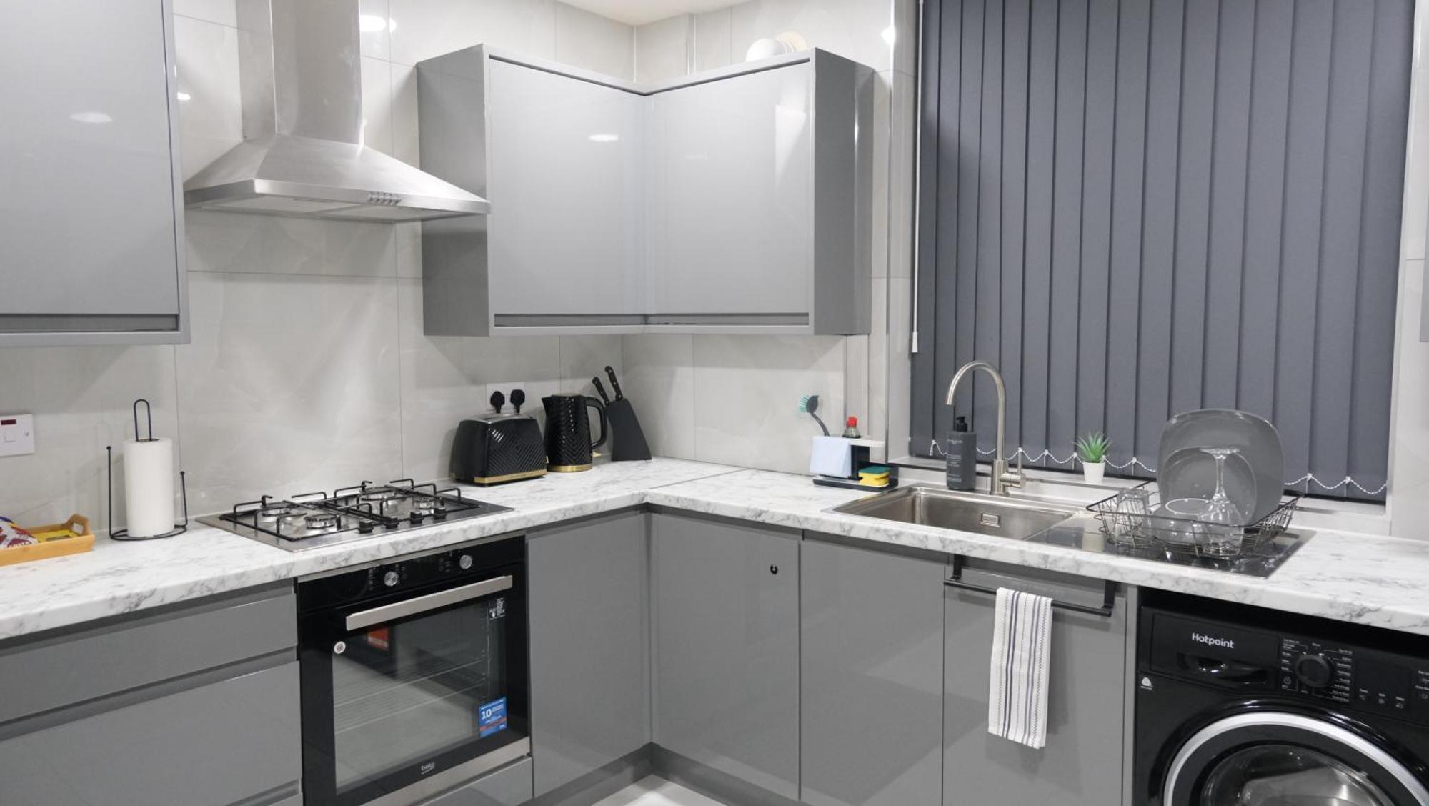 Modernized Three Bedroom House Near City Stadium, Attractions, City Centre - Sky N Netflix - Convenient Transport Манчестер Екстер'єр фото